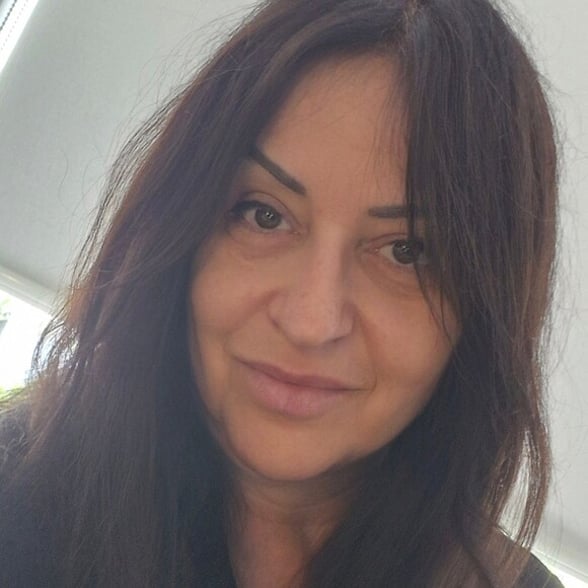 Niki Medium